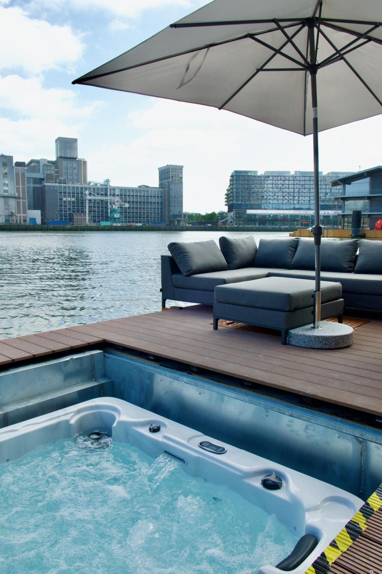 Wikkelboats At Floating Rotterdam Rijnhaven 빌라 외부 사진